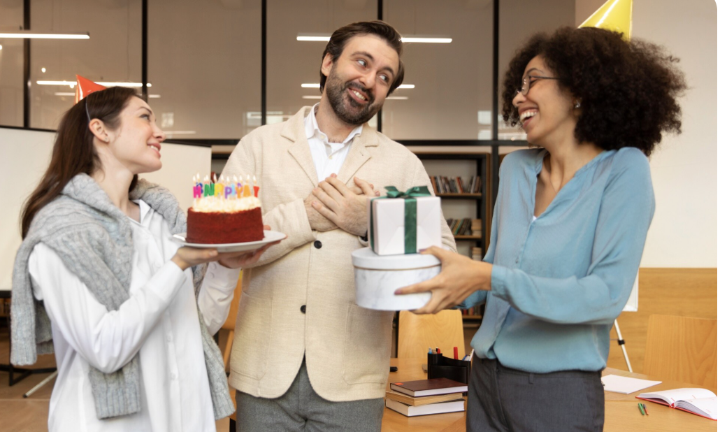 Qué hacer si alguien de tu familia cumple años en Navidad o Año Nuevo: ideas originales para una doble celebración